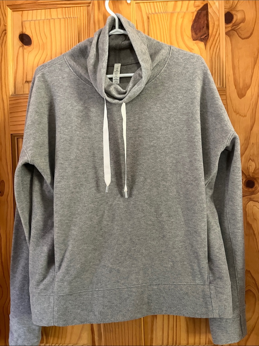 lululemon athletica Ladies  Heather Gray Cowl Neck Pullover Hoodie